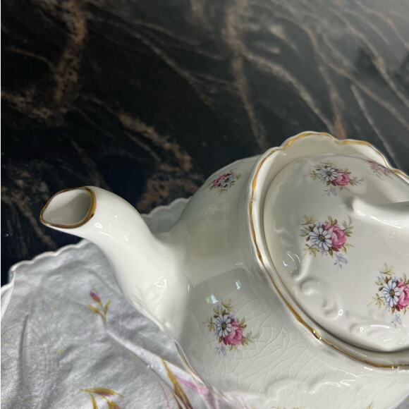 Vintage Crown Dorset Teapot England (5F-BK) - Picture 4 of 10